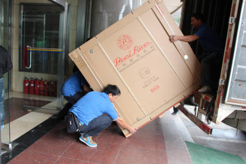 宽甸钢琴贵重工艺品无忧运